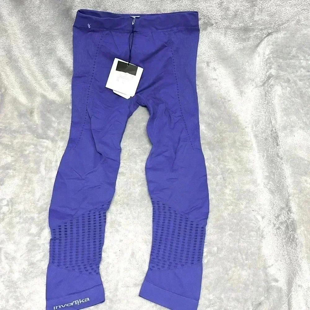 ⭐️ Invertika - NWT - Made in Italy - Blue Microfibre push up Leggings. Size M/L